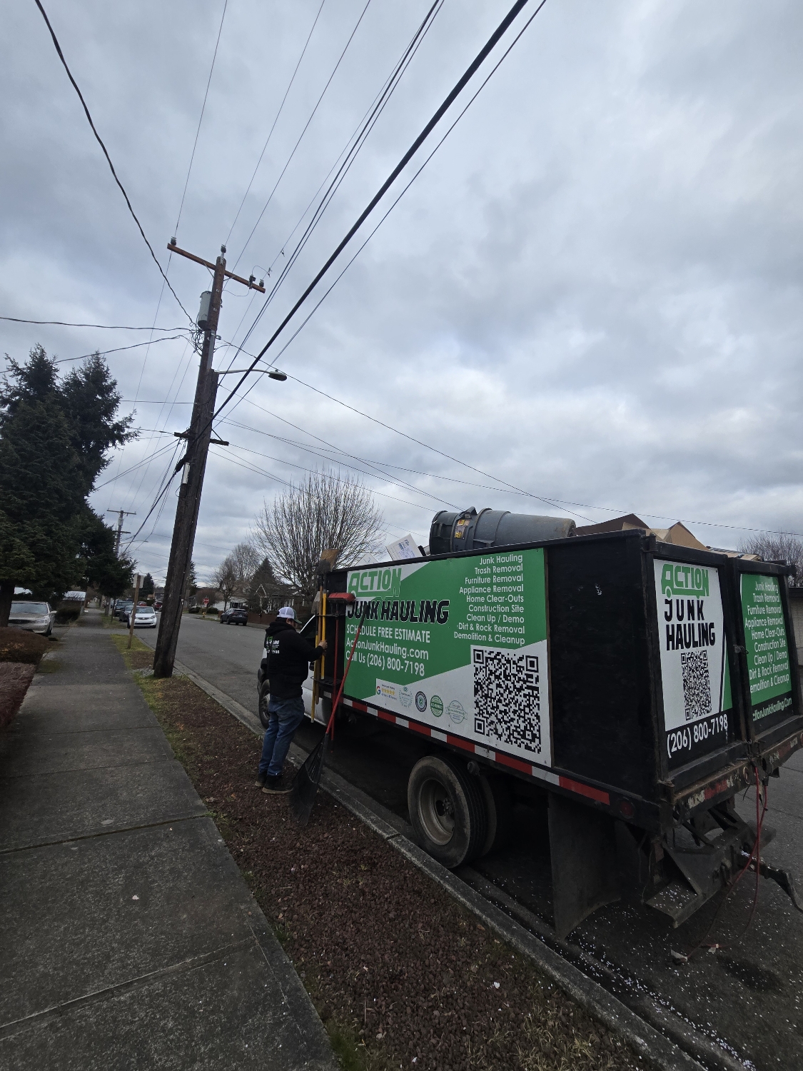 Donating old furniture can help clear up your space and make your home better